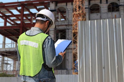 קבלן של חברת עידן-פרו