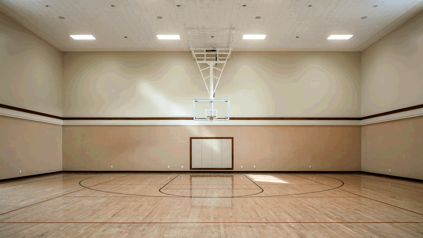 מגרש כדורסל פרטי