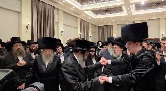 שמחת נישואי בן הרב חיים אהרן קאופמן 