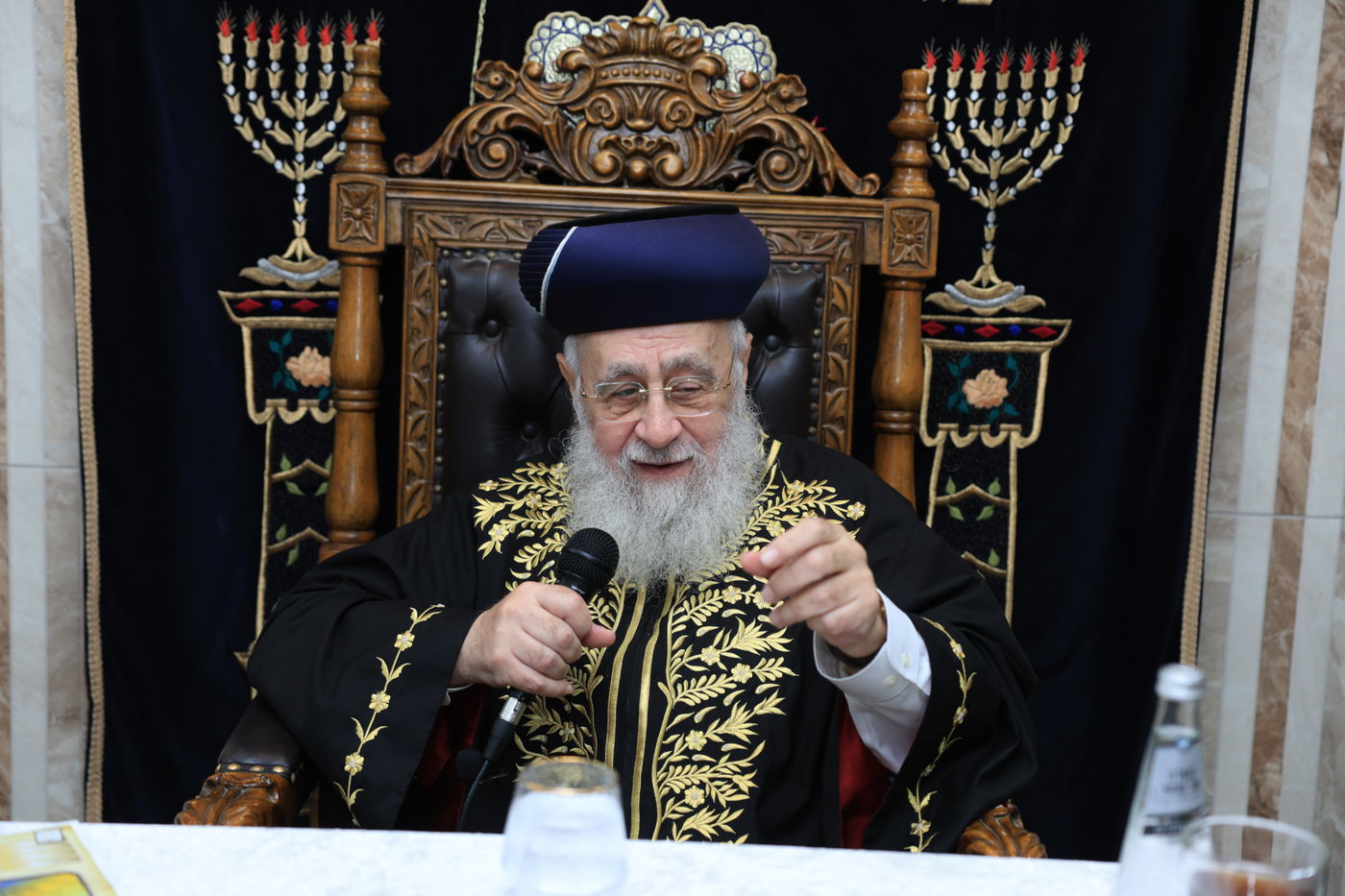 הראשל"צ הגר"י יוסף בבית הכנסת "חסדי עובדיה"