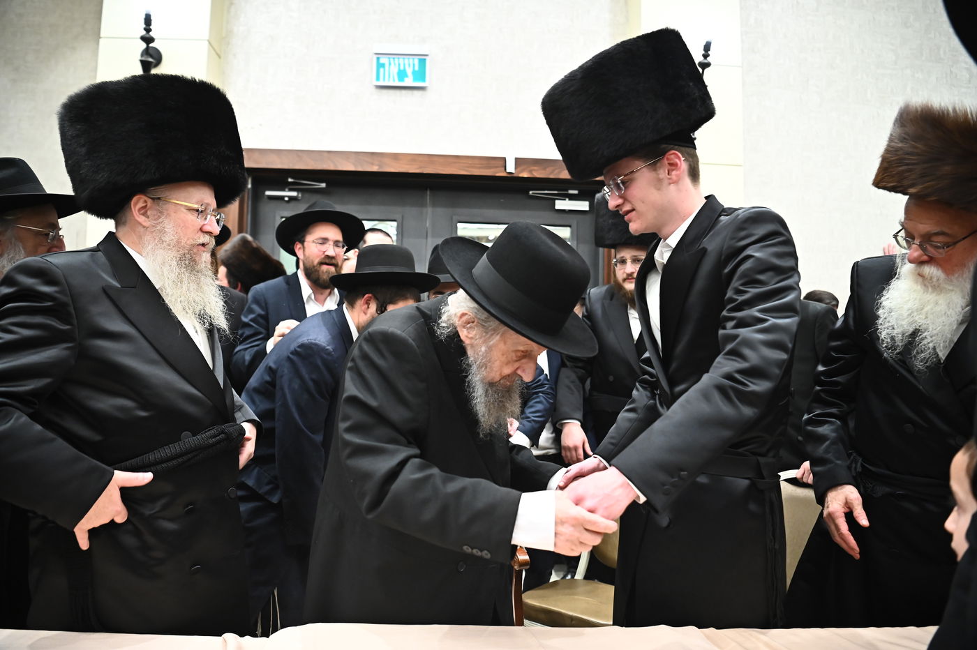 שמחת נישואי בן הרב חיים אהרן קאופמן 