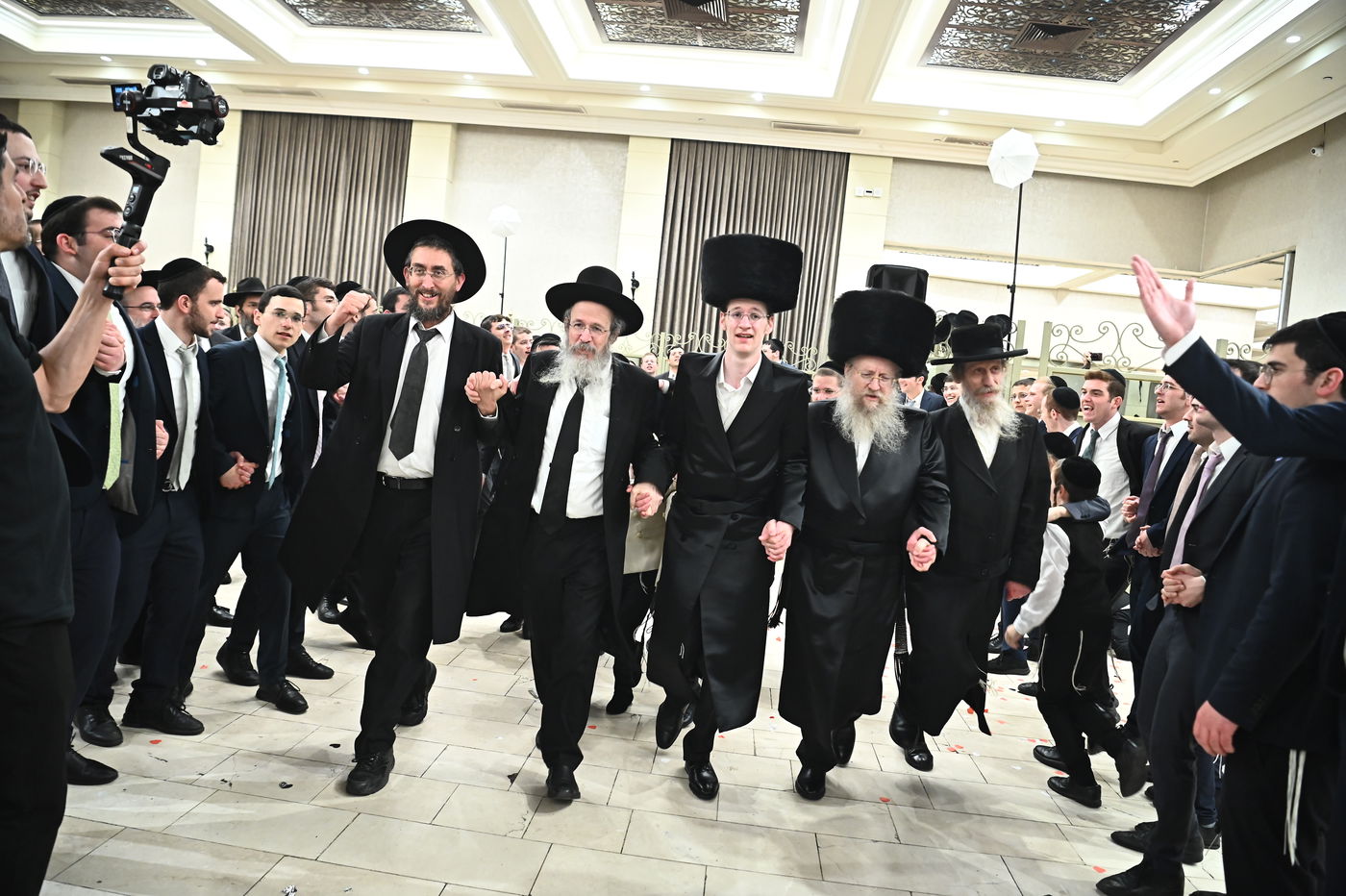 שמחת נישואי בן הרב חיים אהרן קאופמן 