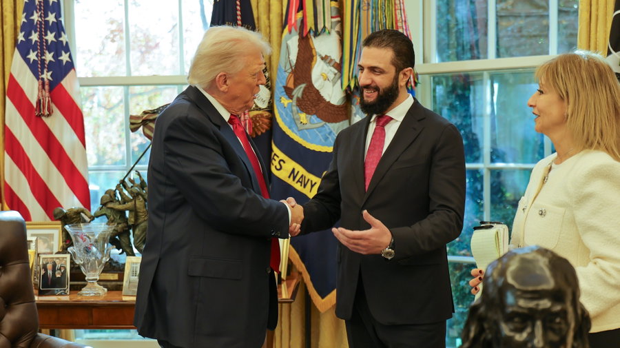 פגישת הנשיא טראמפ והנשיא הסורי א-שרע