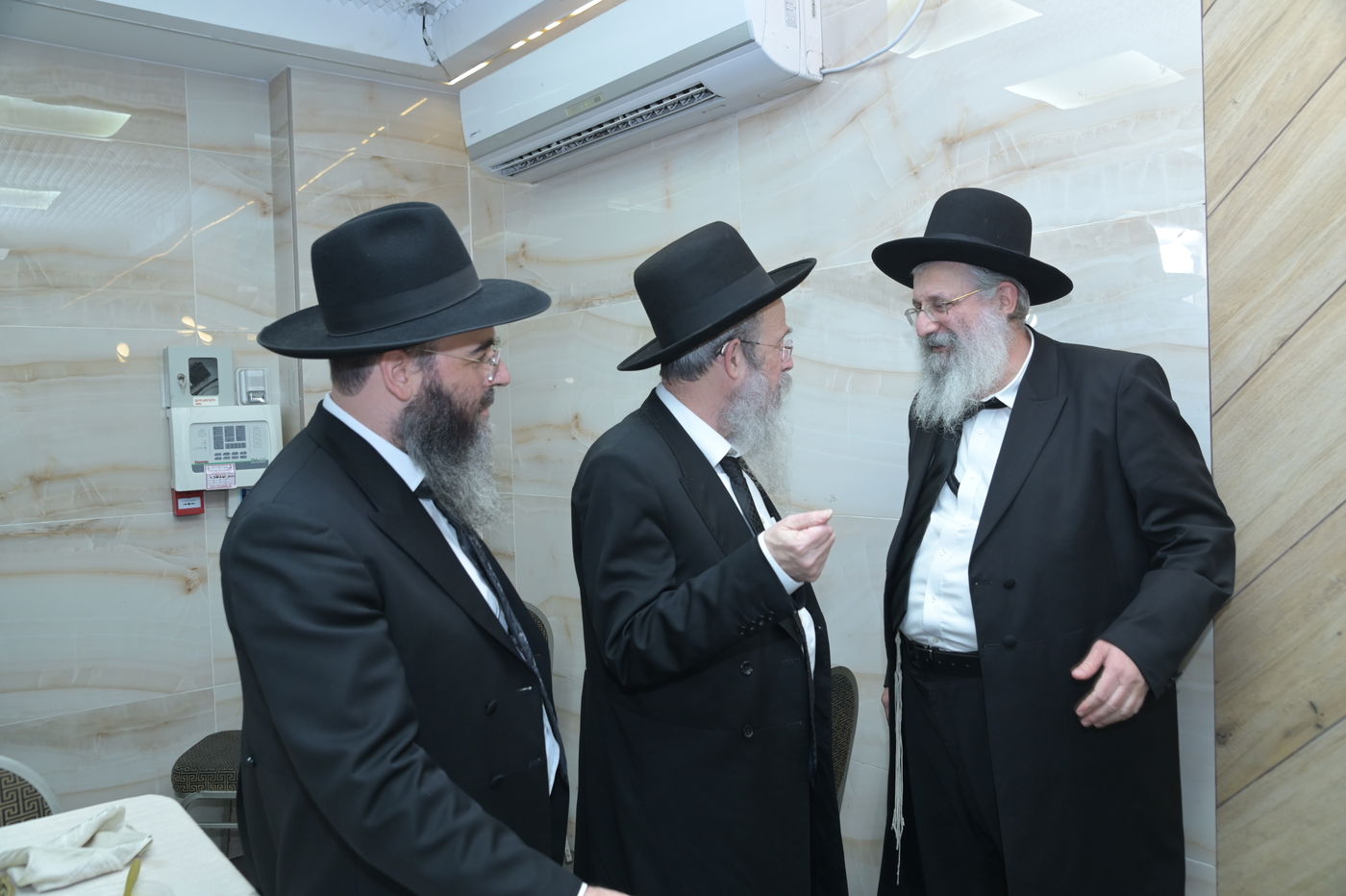 הגרח"פ ברמן בשמחת בר המצווה לנכד הגר"י אדלשטיין והגר"צ רוטנברג