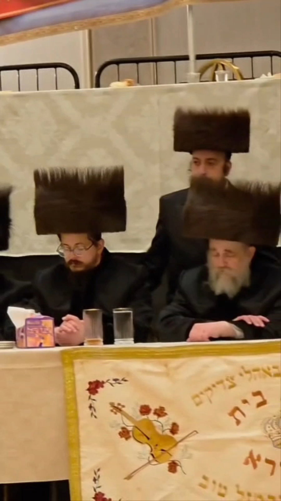 שמחת נישואי בן האדמו"ר מסקווירא ב"פ