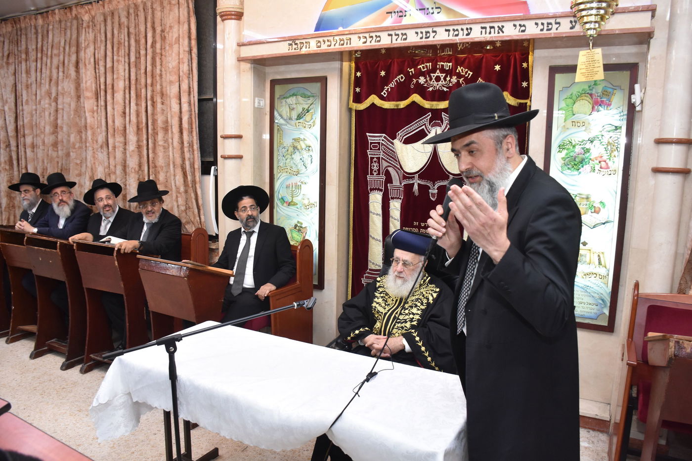 הראשל"צ הגר"י יוסף בביקור בישיבת "אורחות התלמוד"