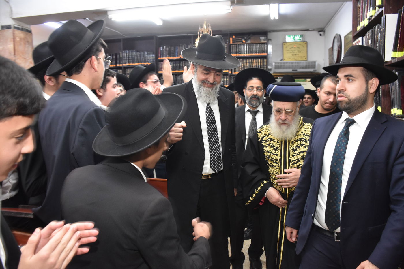 הראשל"צ הגר"י יוסף בביקור בישיבת "אורחות התלמוד"