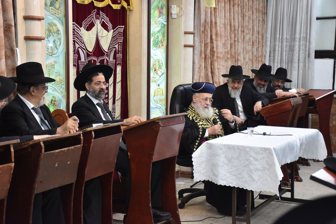 הראשל"צ הגר"י יוסף בביקור בישיבת "אורחות התלמוד"