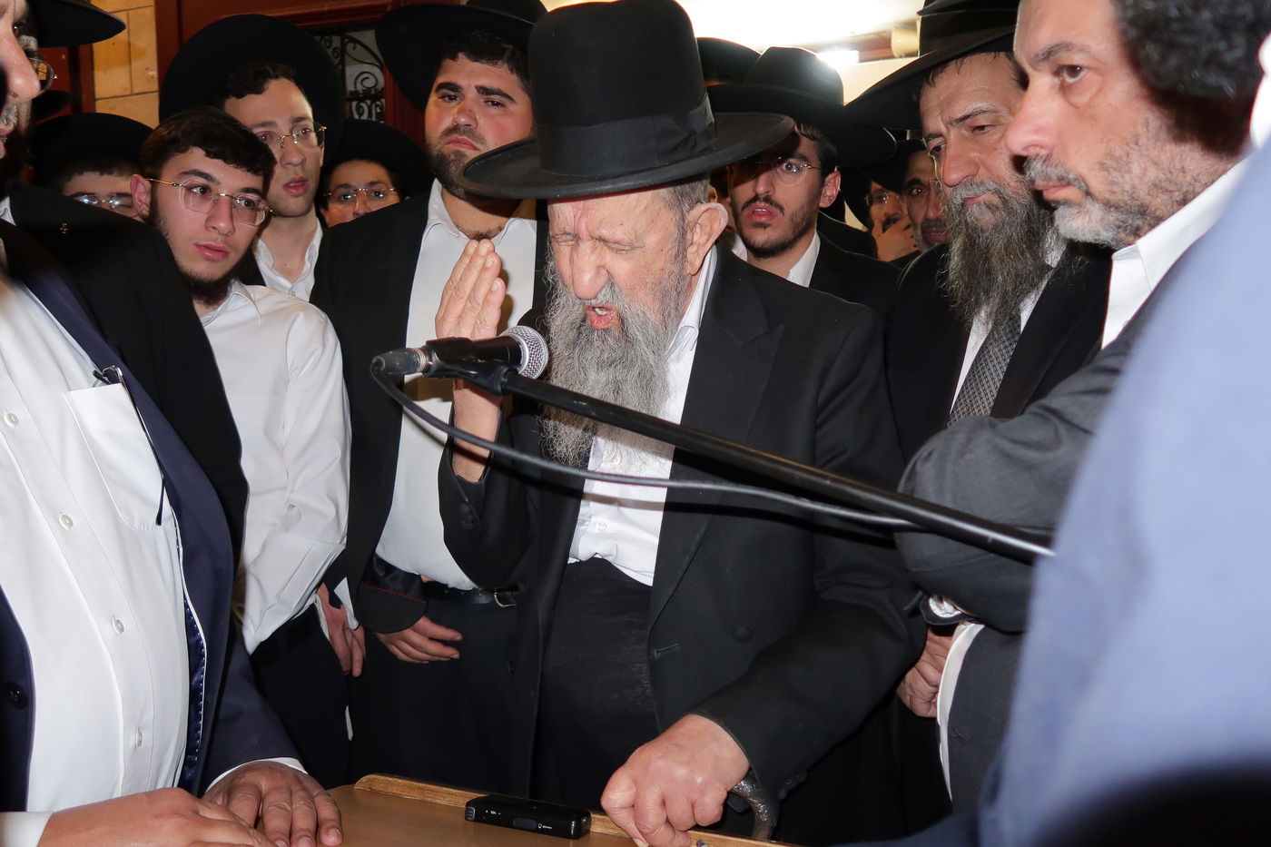 מסע הלויית הגאון רבי שאול צדקה זצ"ל