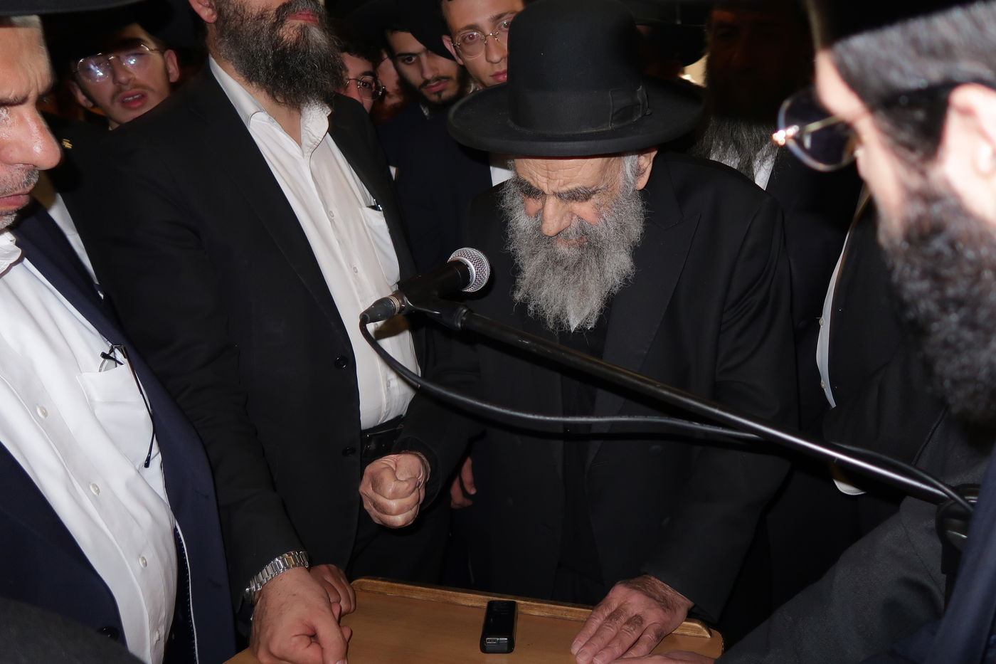 מסע הלויית הגאון רבי שאול צדקה זצ"ל