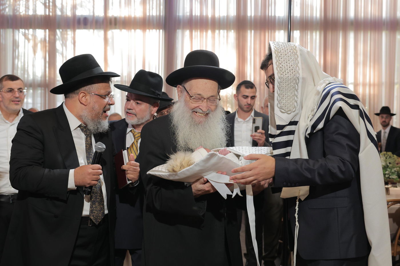 שמחת הברית מילה לנין הגאון רבי משה מאיה