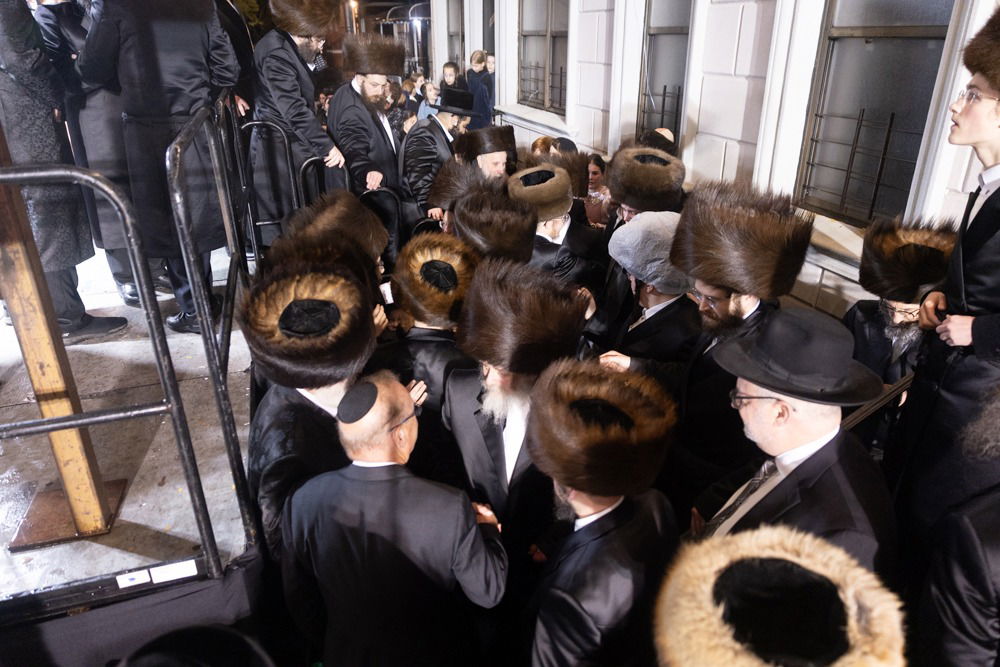 שמחת נישואי בן האדמו"ר מסקווירא ב"פ