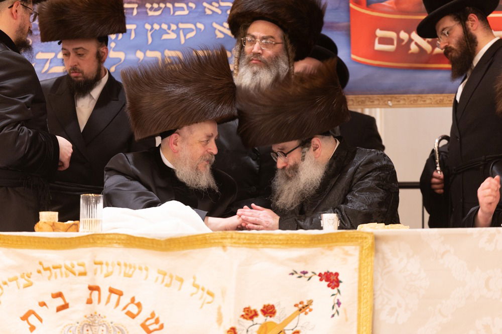 שמחת נישואי בן האדמו"ר מסקווירא ב"פ