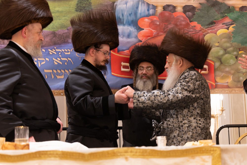 שמחת נישואי בן האדמו"ר מסקווירא ב"פ