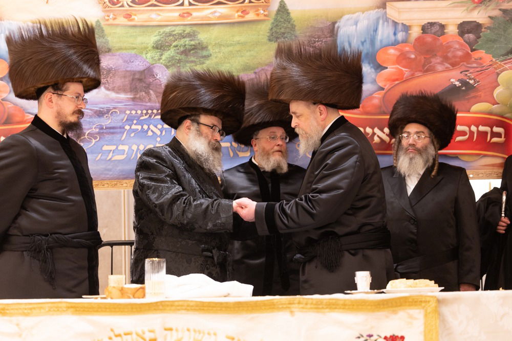 שמחת נישואי בן האדמו"ר מסקווירא ב"פ