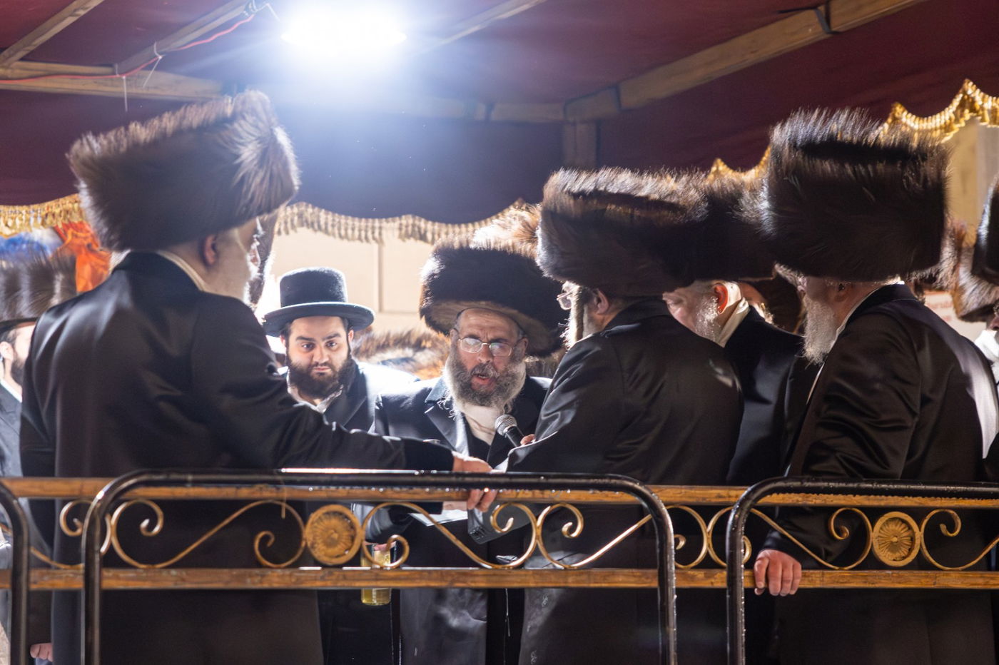 שמחת נישואי בן האדמו"ר מסקווירא ב"פ