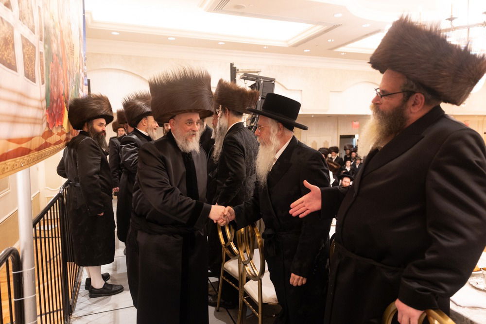 שמחת נישואי בן האדמו"ר מסקווירא ב"פ