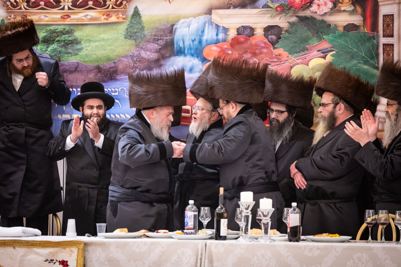 שמחת נישואי בן האדמו"ר מסקווירא ב"פ