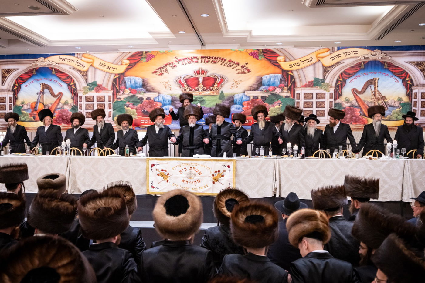 שמחת נישואי בן האדמו"ר מסקווירא ב"פ