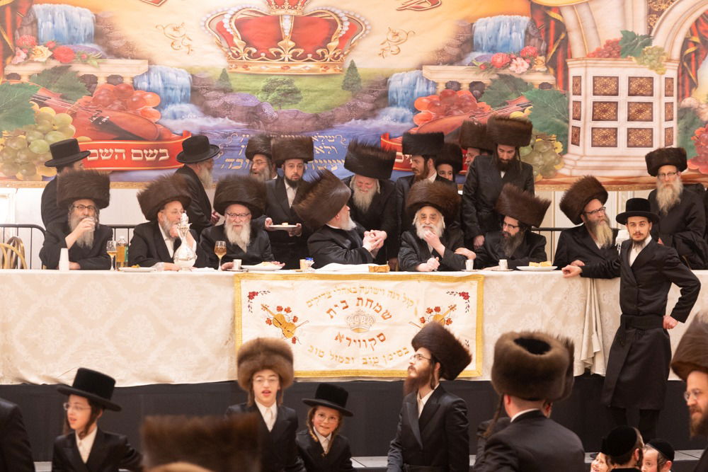 שמחת נישואי בן האדמו"ר מסקווירא ב"פ