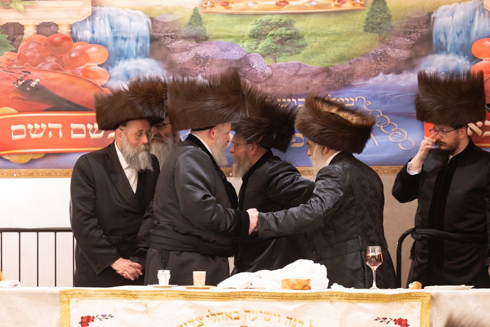 שמחת נישואי בן האדמו"ר מסקווירא ב"פ