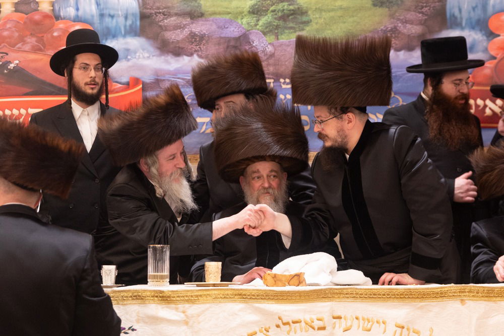 שמחת נישואי בן האדמו"ר מסקווירא ב"פ