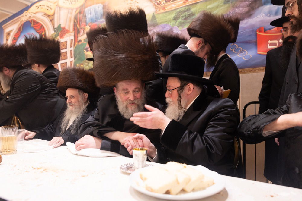 שמחת נישואי בן האדמו"ר מסקווירא ב"פ