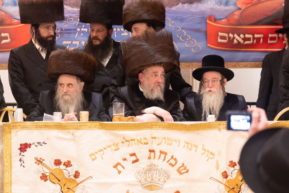 שמחת נישואי בן האדמו"ר מסקווירא ב"פ