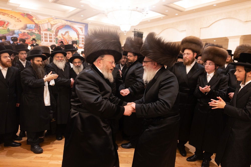 שמחת נישואי בן האדמו"ר מסקווירא ב"פ