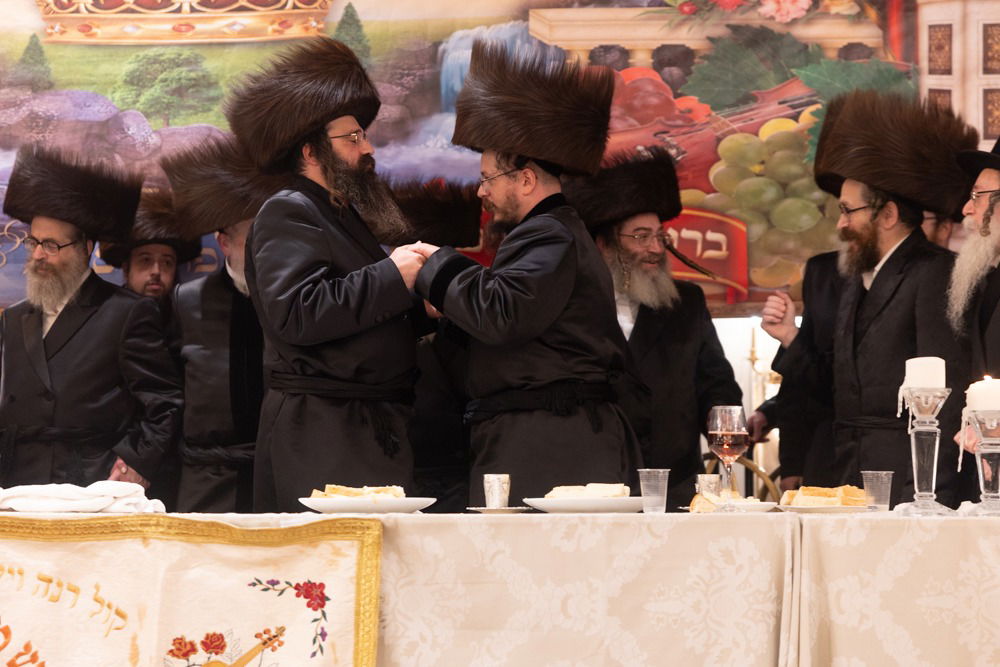 שמחת נישואי בן האדמו"ר מסקווירא ב"פ