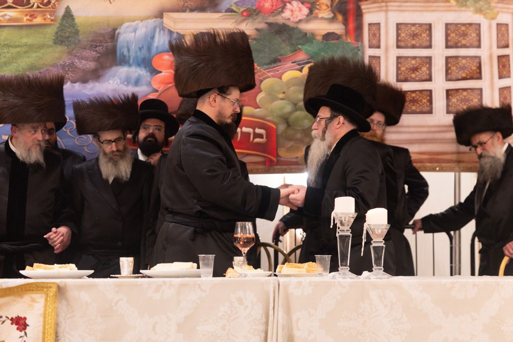 שמחת נישואי בן האדמו"ר מסקווירא ב"פ