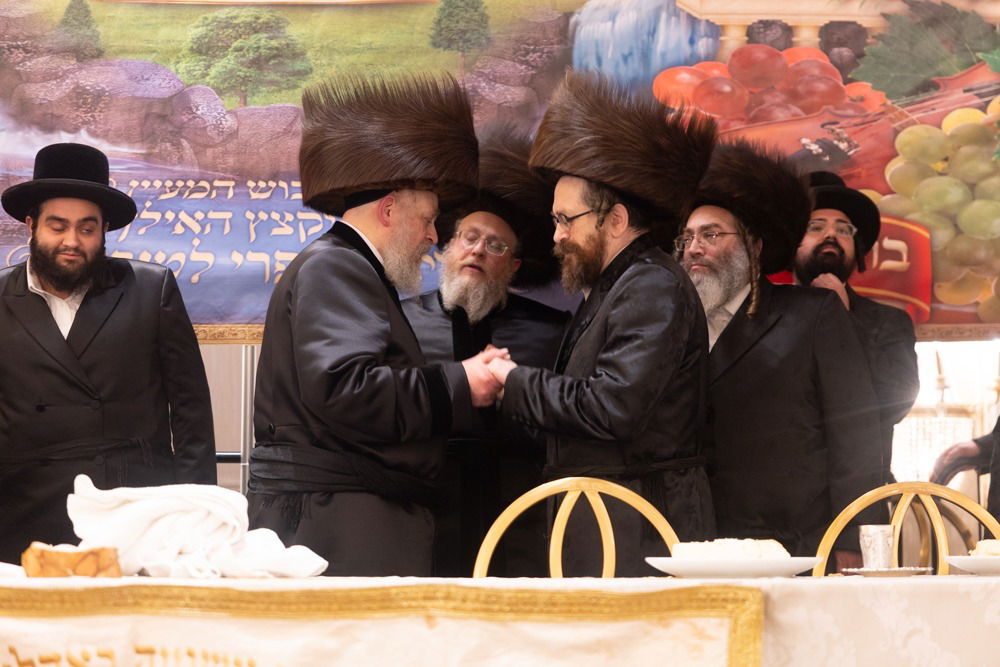 שמחת נישואי בן האדמו"ר מסקווירא ב"פ