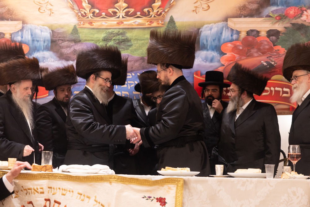 שמחת נישואי בן האדמו"ר מסקווירא ב"פ