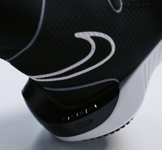 עם חיבור לאפליקציה