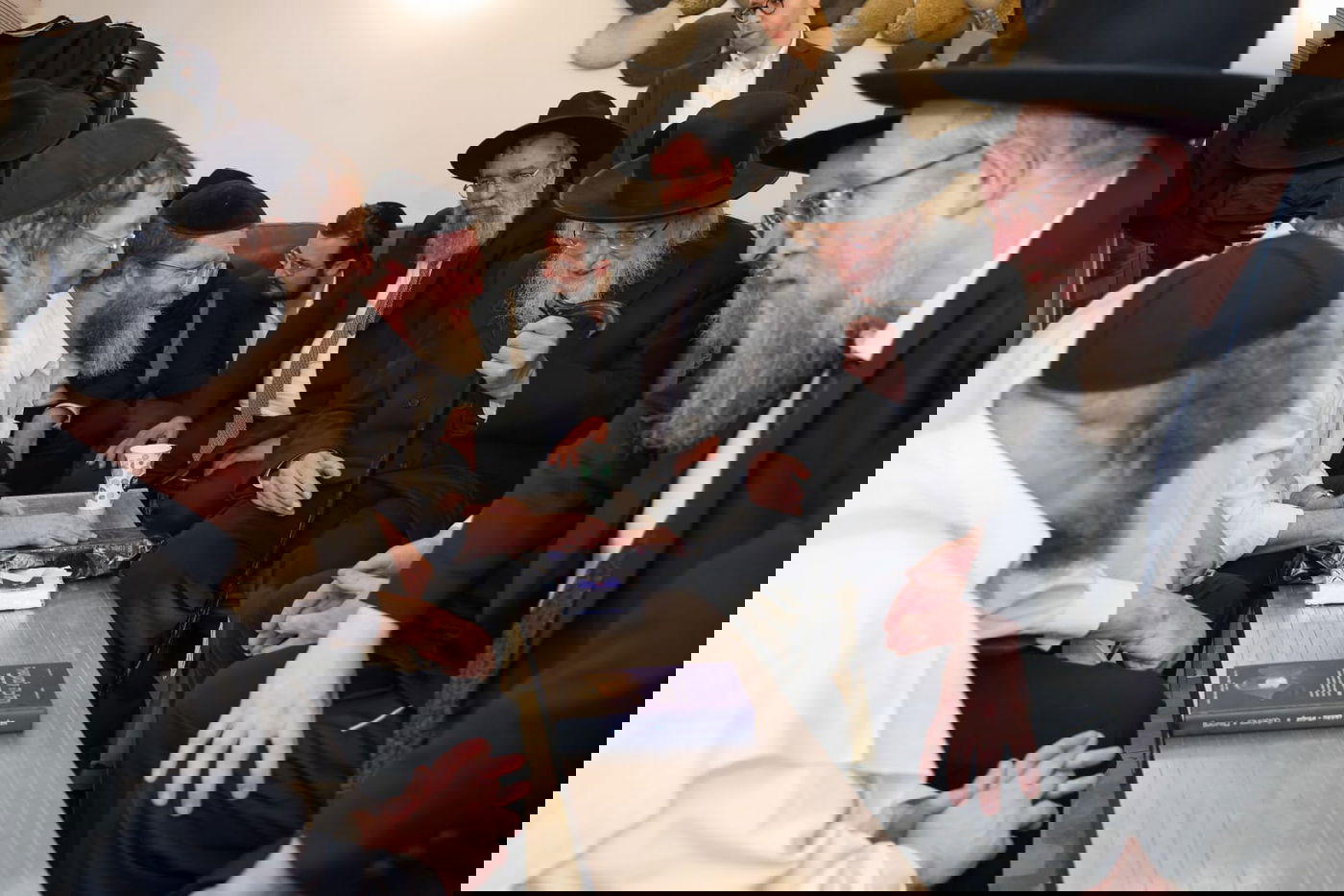 ניחום אבלים אצל הגרש"ב סורוצקין