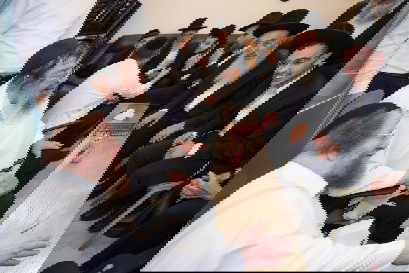 ניחום אבלים אצל הגרש"ב סורוצקין