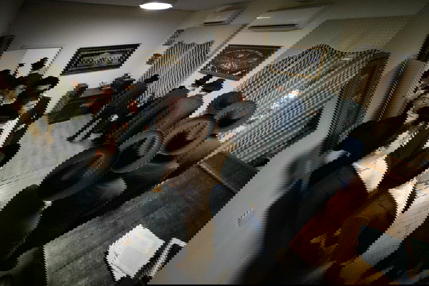 ניחום אבלים אצל הגרש"ב סורוצקין