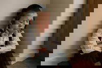 העדפנו לקבל סטירה - ולא לחיות עם הפחד שאבא שלי הטיל עלינו | סיפור מטלטל