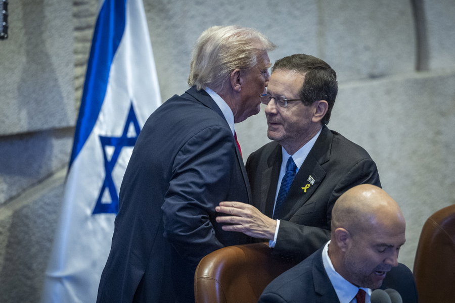 הרצוג וטראמפ, בכנסת