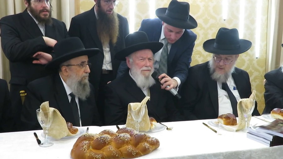 שמחת נישואי נכד הגר"י זילברשטיין