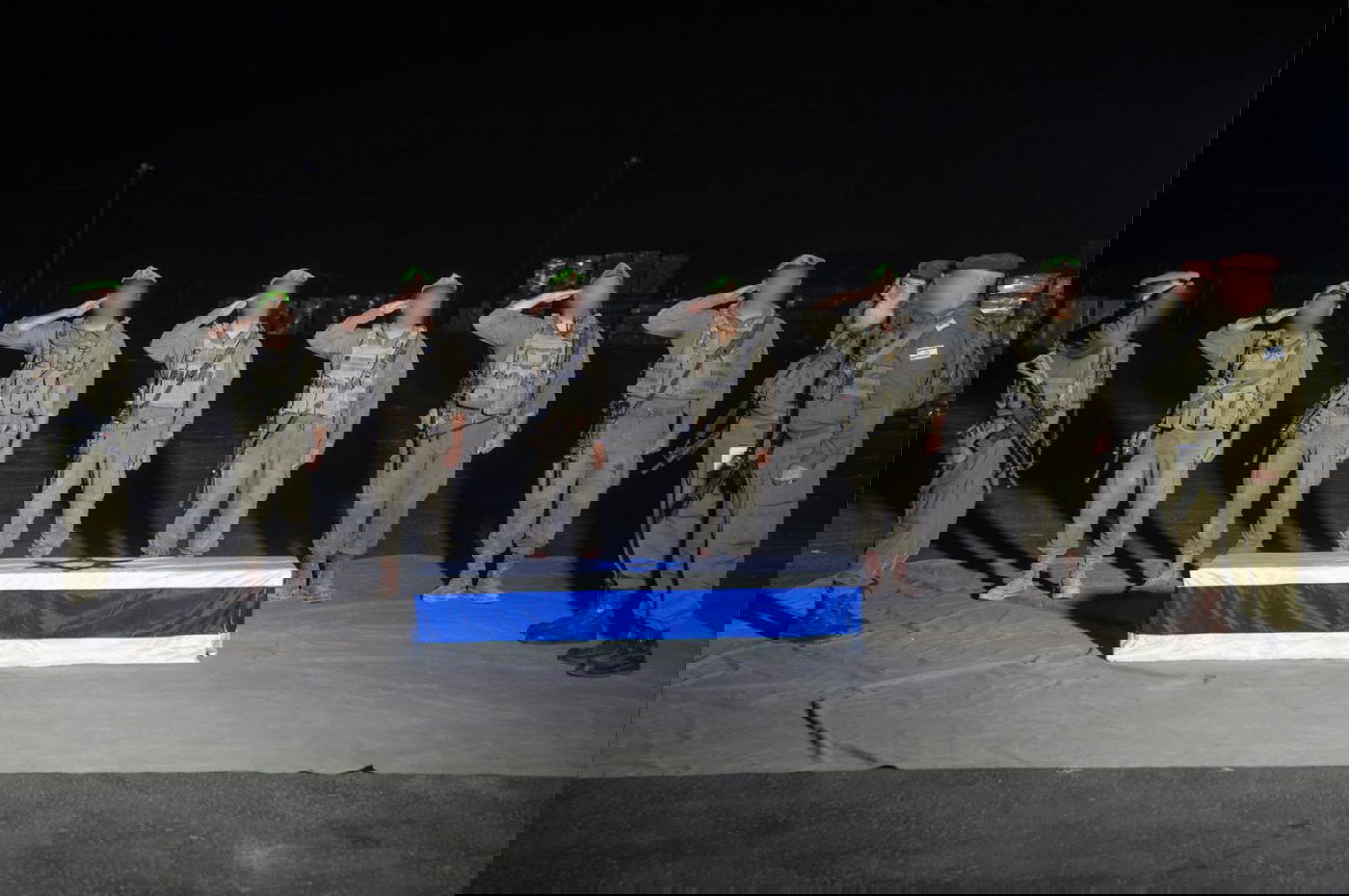 ארונו של מני ז"ל