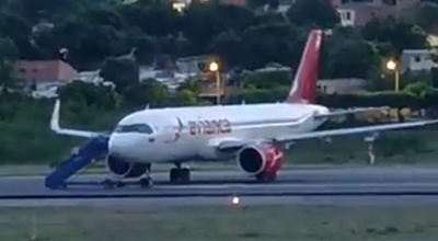 המטוס תקוע על המסלול