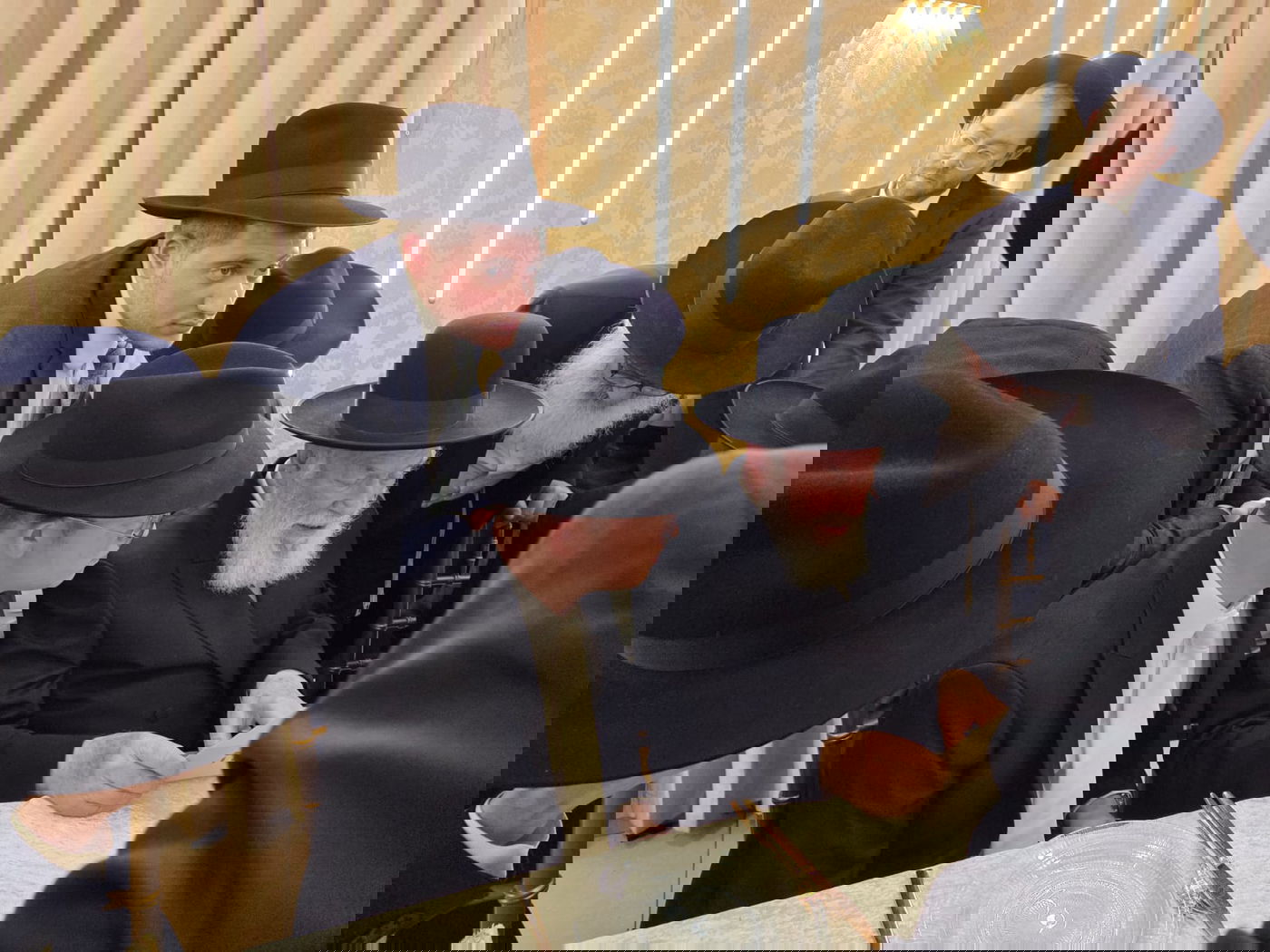 שמחת נישואי נכד הגר"י זילברשטיין