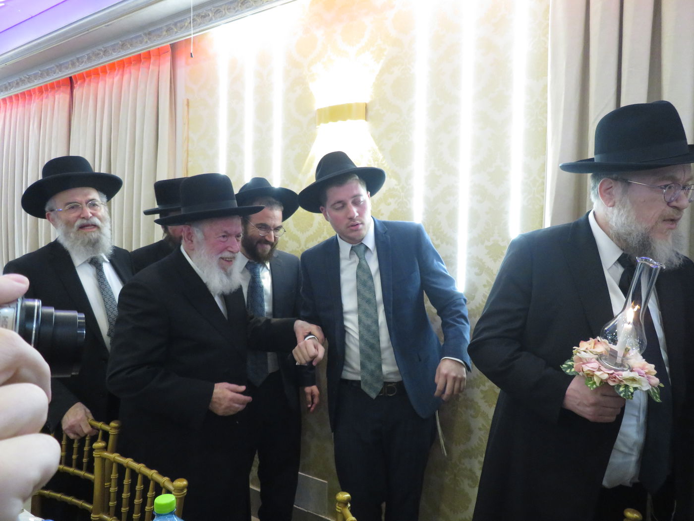 שמחת נישואי נכד הגר"י זילברשטיין