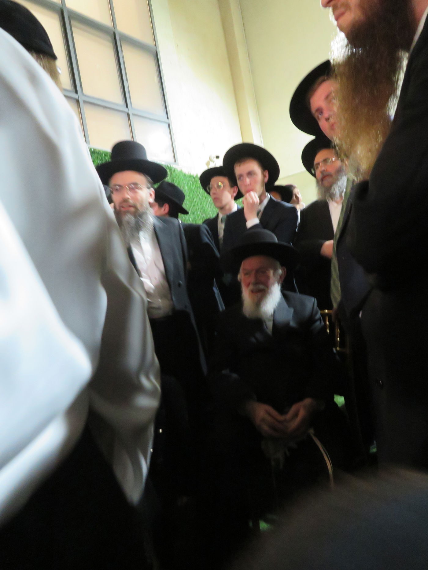 שמחת נישואי נכד הגר"י זילברשטיין