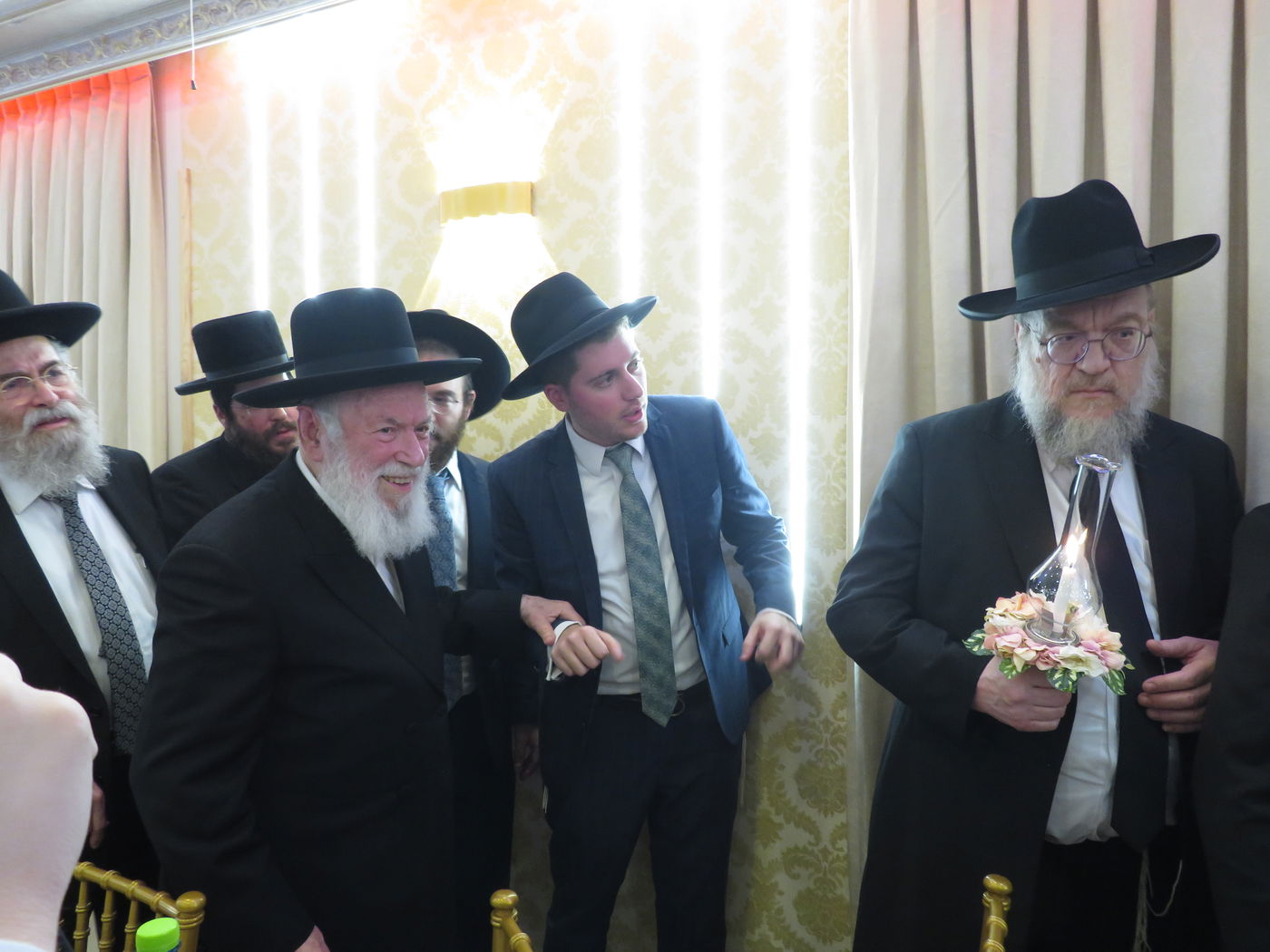 שמחת נישואי נכד הגר"י זילברשטיין