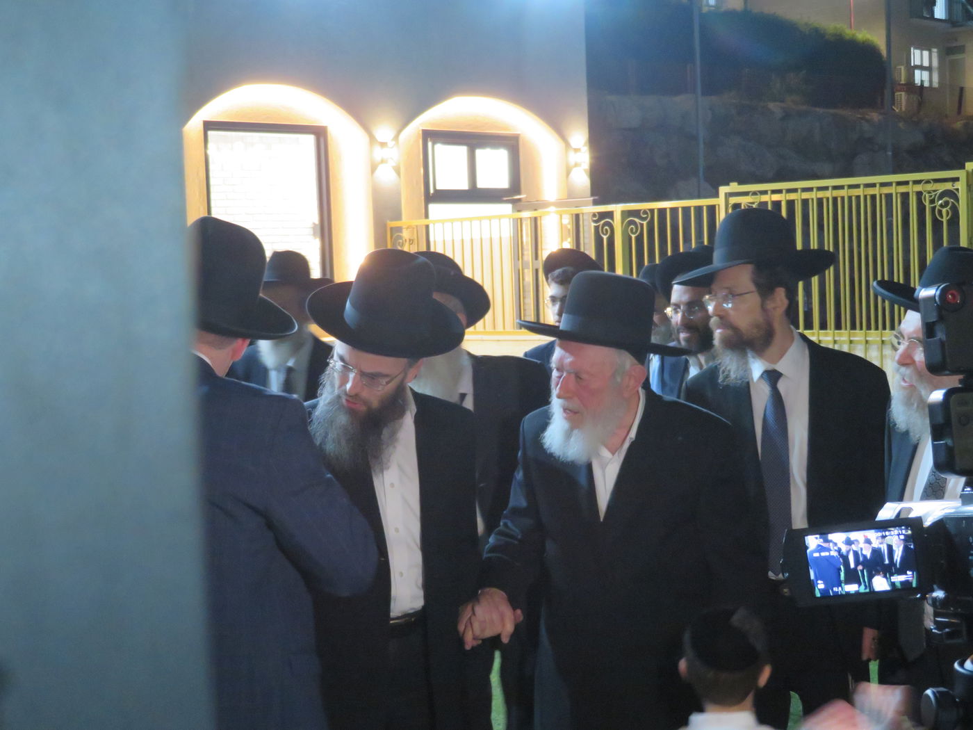 שמחת נישואי נכד הגר"י זילברשטיין