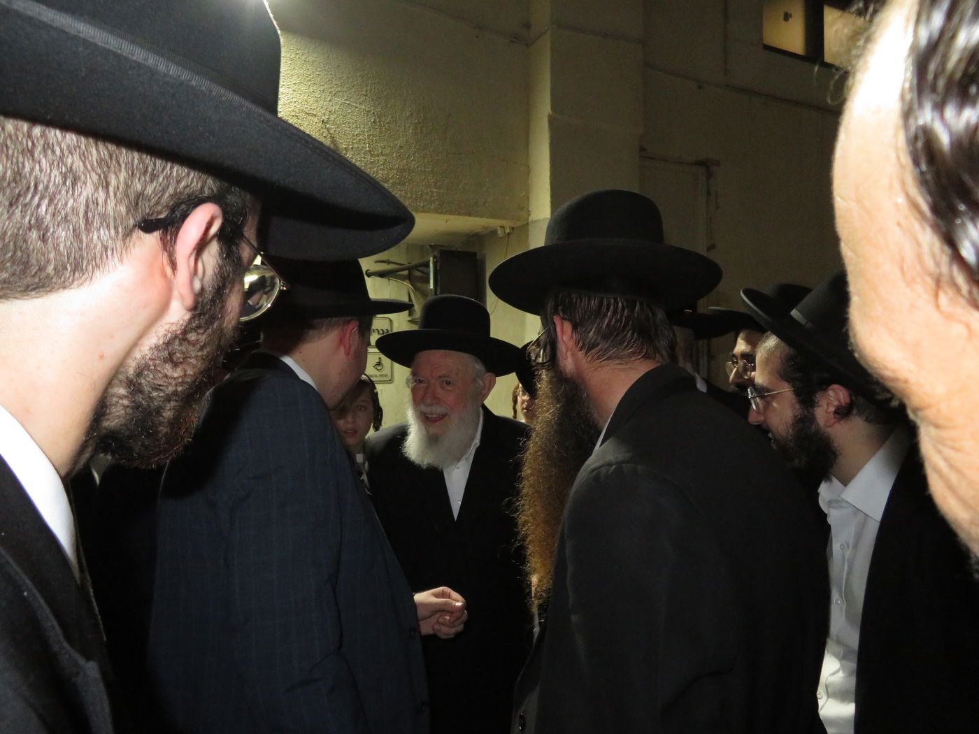 שמחת נישואי נכד הגר"י זילברשטיין