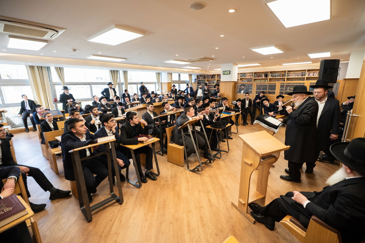 המסע של הגרמ"ה הירש לצרפת