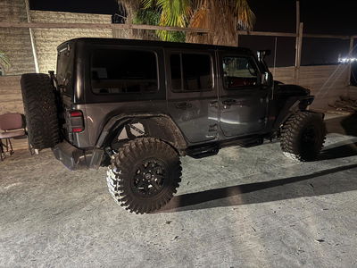 רכב יוקרה שהוחרם